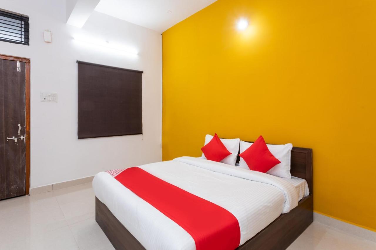 Oyo Hotel Convivial Paradise Shamsgarh Exteriör bild