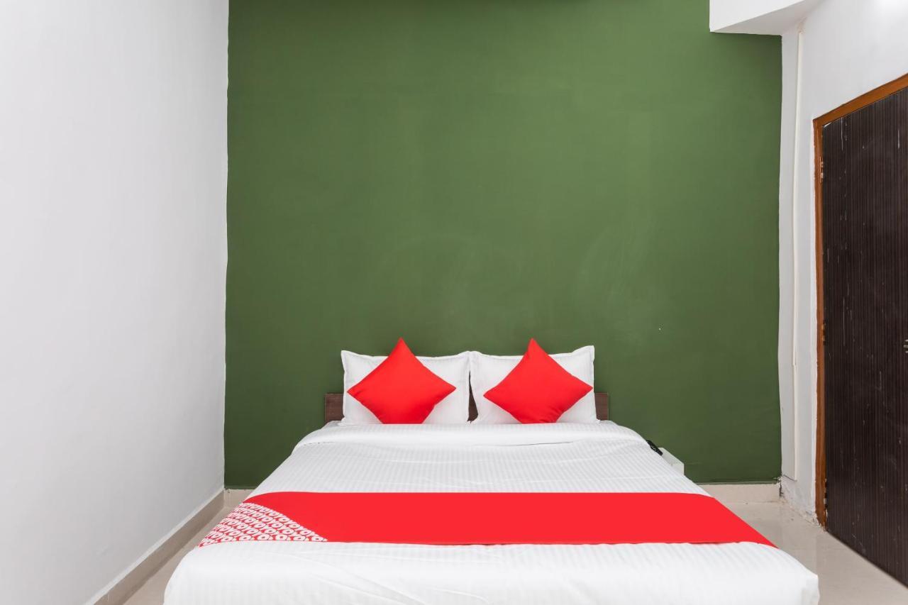 Oyo Hotel Convivial Paradise Shamsgarh Exteriör bild
